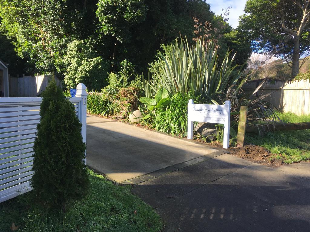 Sunny Glen Cottage Waikanae Exterior foto