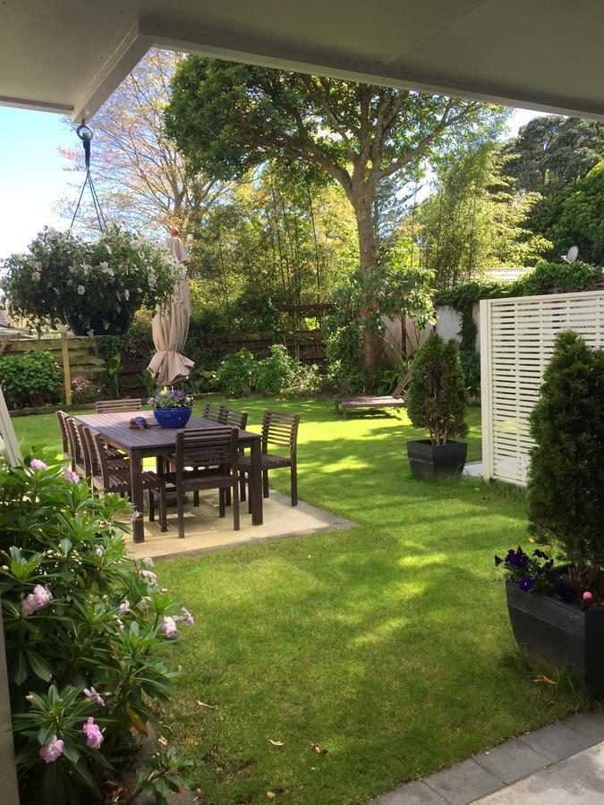 Sunny Glen Cottage Waikanae Exterior foto